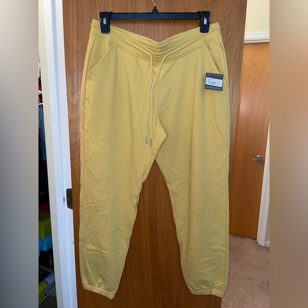 Women’s Jogger Pants